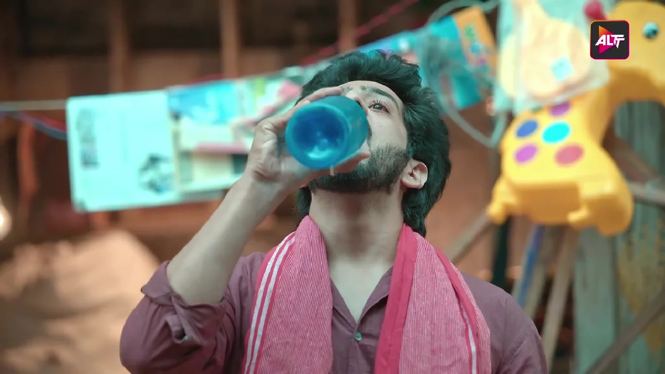 Utha Patak S03 E09 AltBalaji
